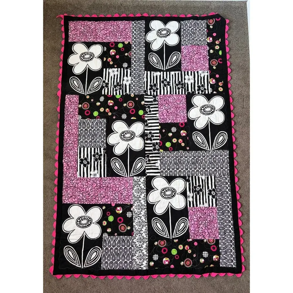 Handmade Double Sided Pink Black & White Patchwork Crib Baby Quilt 39